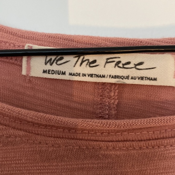 FREE PEOPLE - WE THE FREE long sleeve with ruffled sleeves pink size medium - Picture 4 of 7